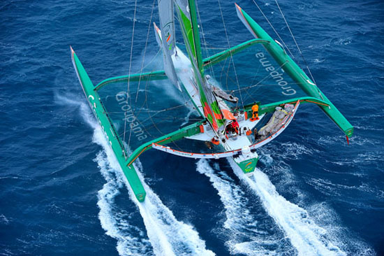 Jules Verne, Groupama 3 supera metà percorso e arriva nel Pacifico con 470 miglia di vantaggio su Orange 2