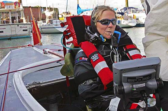 Hilary Lister, quadriplegica, è partita per la circumnavigazione in solitaria della Gran Bretagna