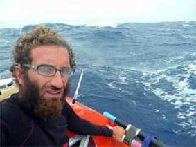 Sul Pacifico in barca a remi, 194° giorno di mare per Alex Bellini. Ecco il diario