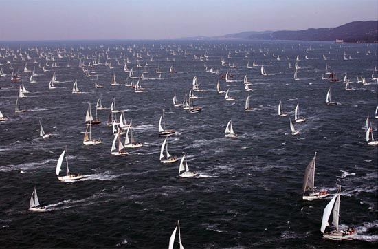 Barcolina: in 345 a Trieste per la festa degli Optimist, Laser e Windsurf, in mare tutti con Bora e Libeccio